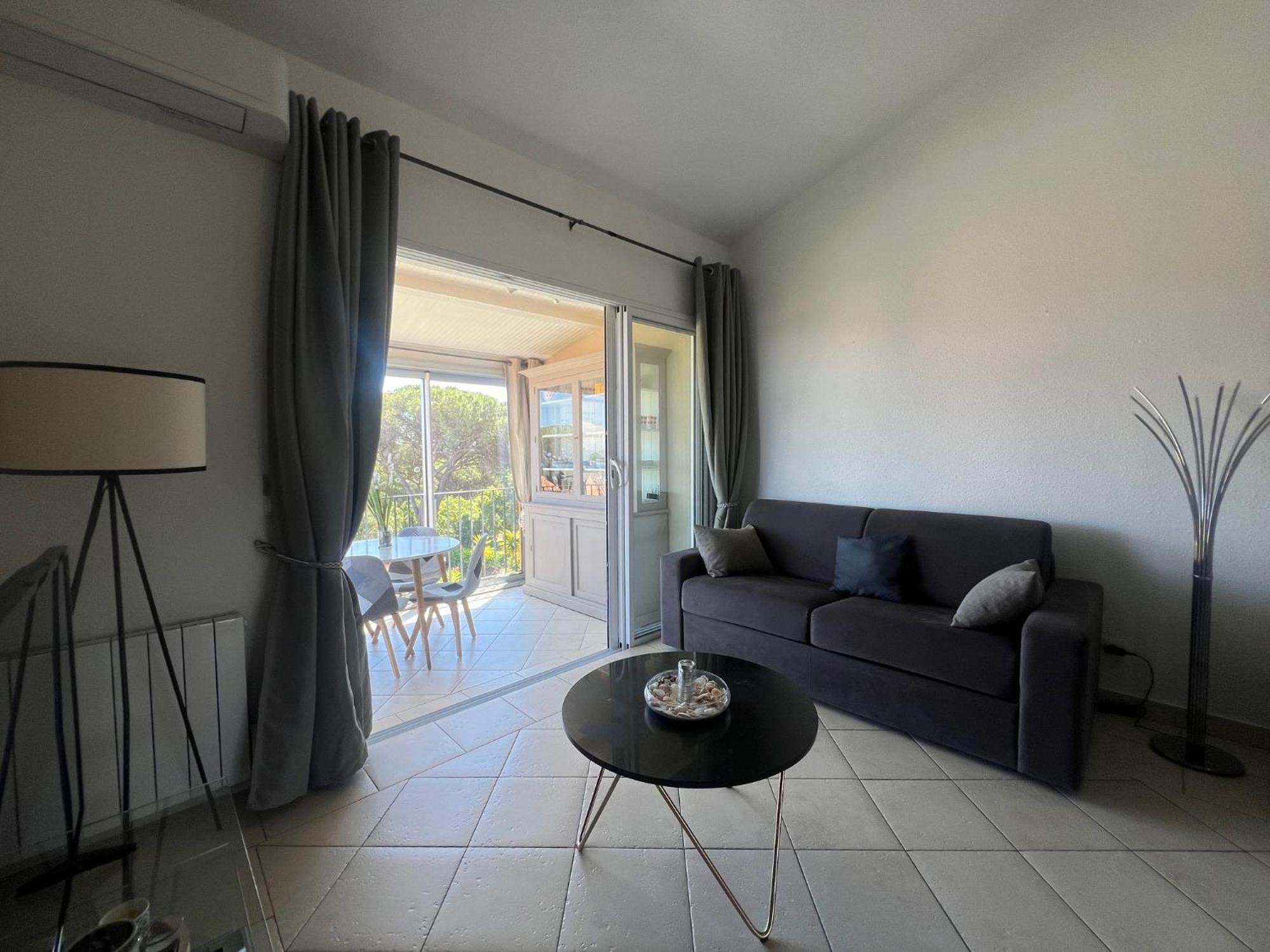 Appartement Vue Mer Golfe De Saint-Tropez Cogolin Exteriér fotografie